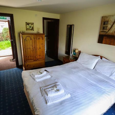Oyo Ye Olde Bowling Green Inn (Adults Only) Bradwell  Esterno foto