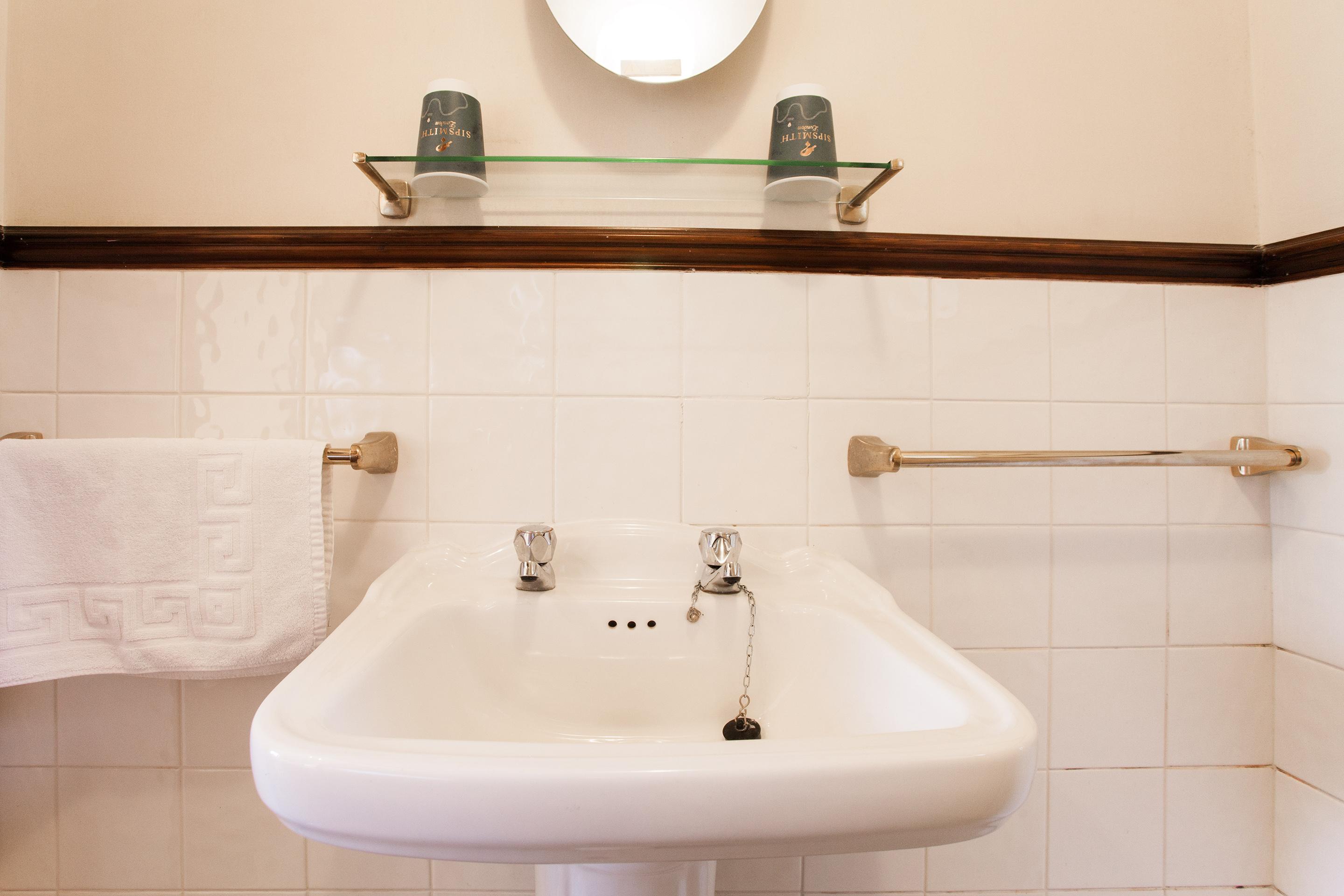 Oyo Ye Olde Bowling Green Inn (Adults Only) Bradwell  Esterno foto